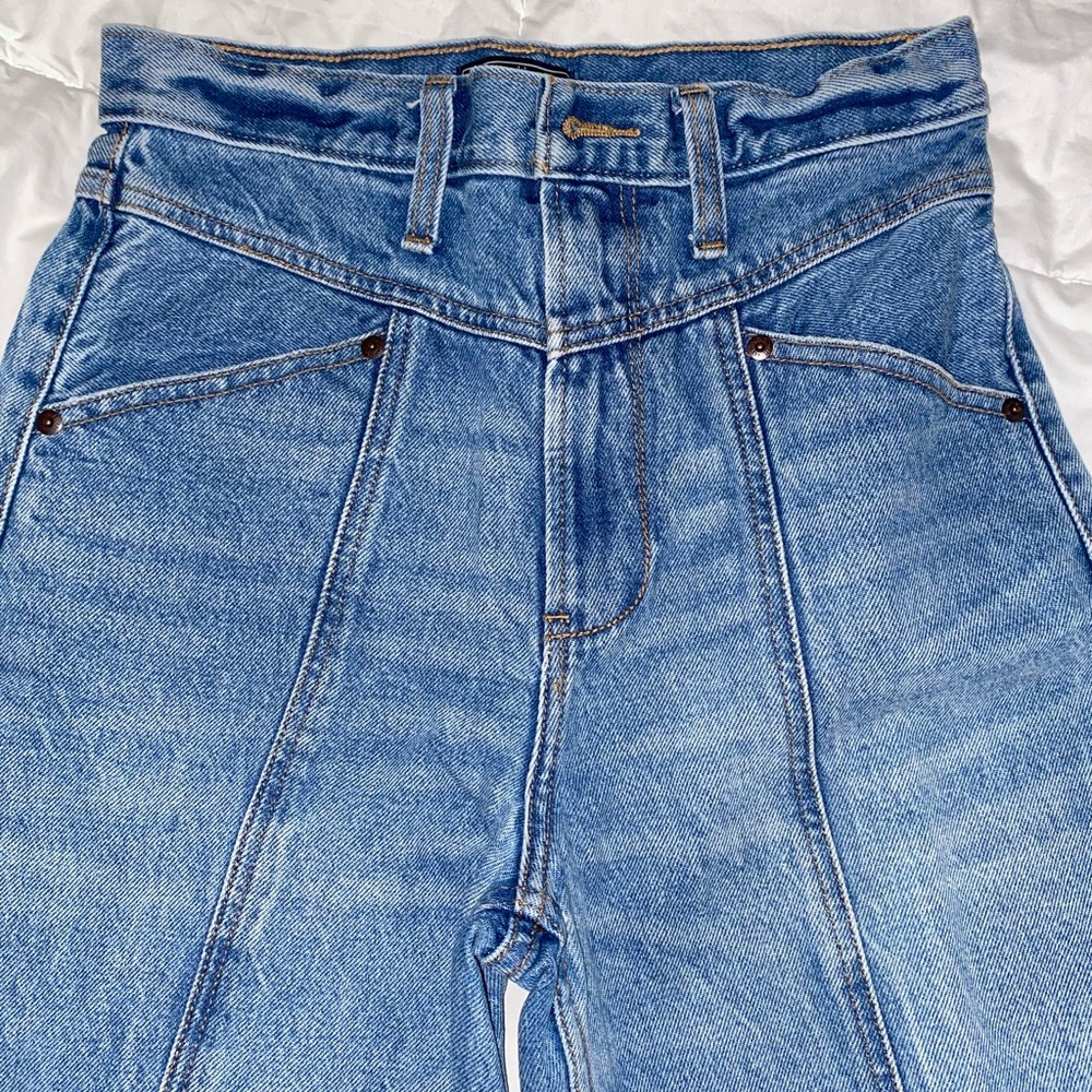 Abercrombie & Fitch mom jeans